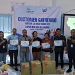 Bank NTT Ruteng Beri Penghargaan Agen Be Ju Bisa di Reo dan Kajong